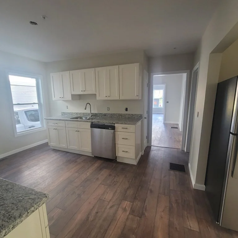 3 bed, 1 bath apartment for rent at 332 Chandler St Unit 3, Beaver Brook — photo 7 of 20