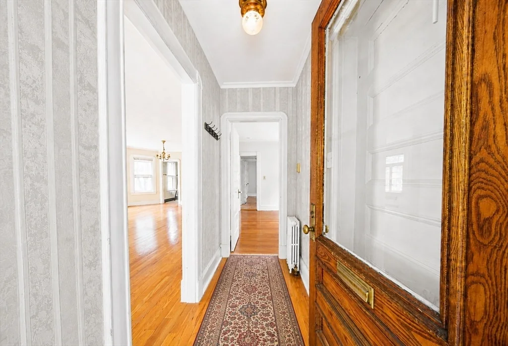 2 bed, 1 bath apartment for rent at 332 Forest Park Ave Unit 332, Springfield — photo 2 of 18