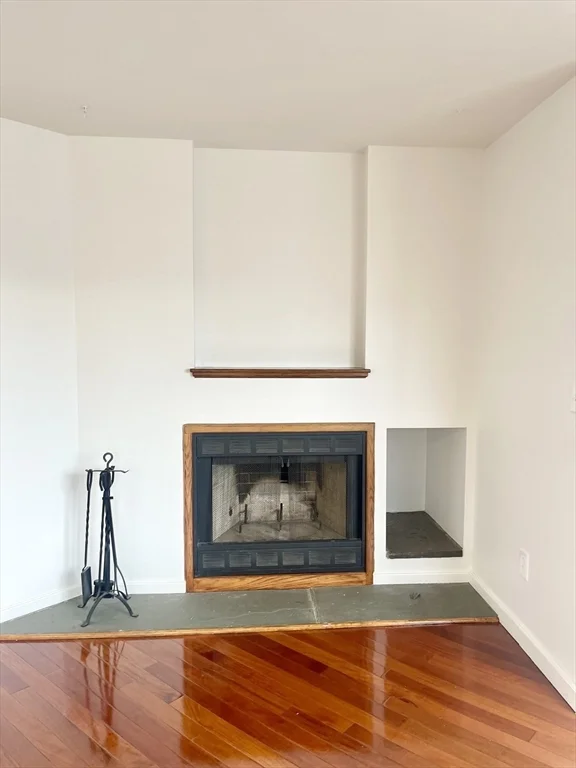 2 bed, 2 bath apartment for rent at 332 Franklin St Unit Unit 403, Riverside — photo 5 of 25
