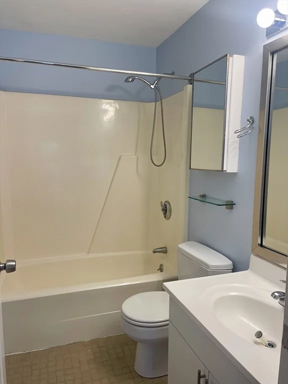 2 bed, 2 bath apartment for rent at 332 Franklin St Unit Unit 403, Riverside — photo 14 of 25