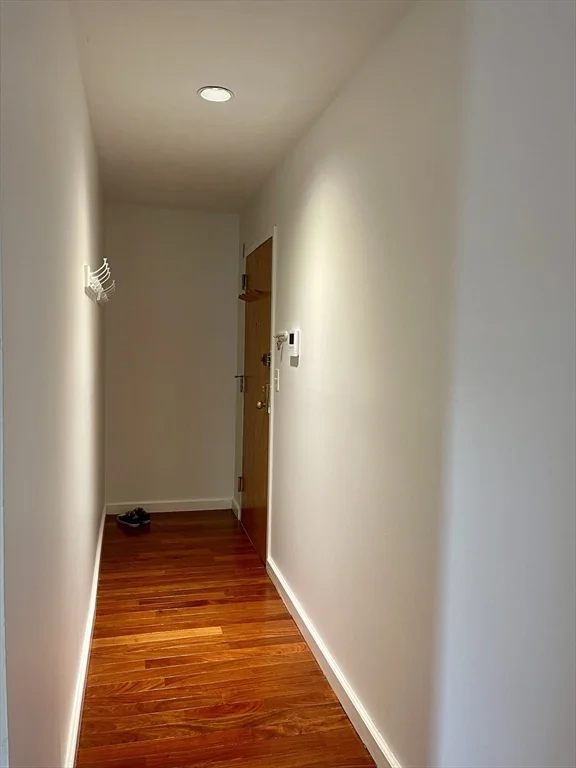2 bed, 2 bath apartment for rent at 332 Franklin St Unit Unit 403, Riverside — photo 2 of 25