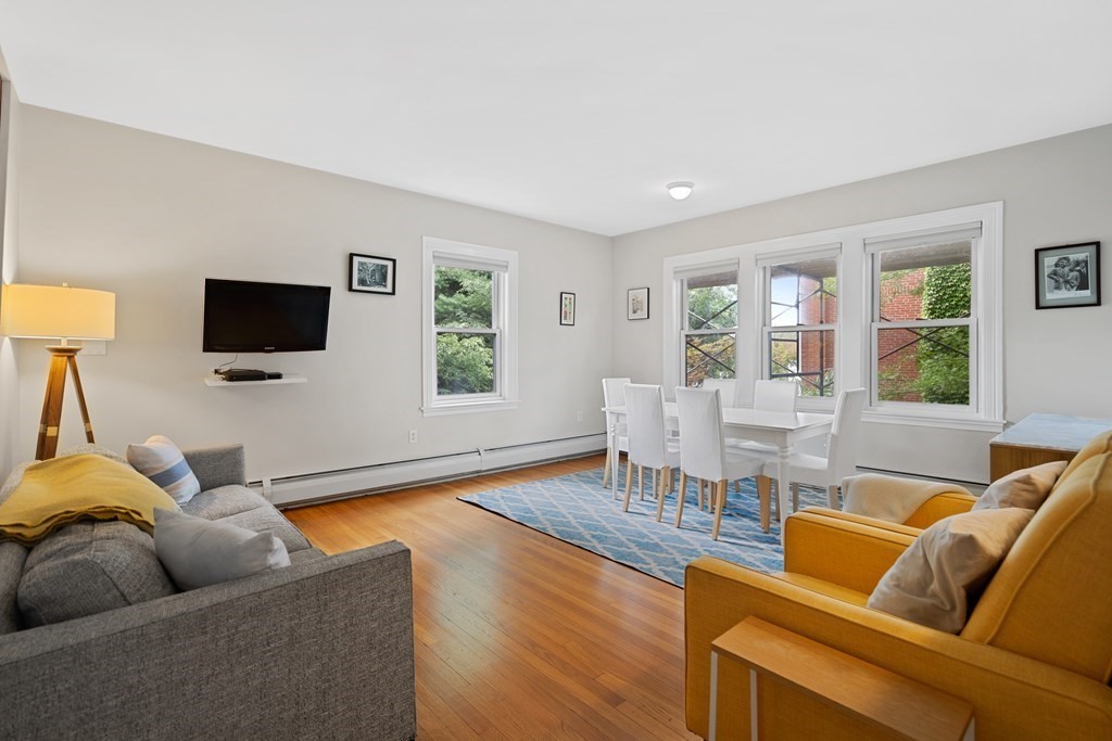 3 bed, 2 bath apartment for rent at 332 Jamaicaway Unit 5, Jamaica Plain