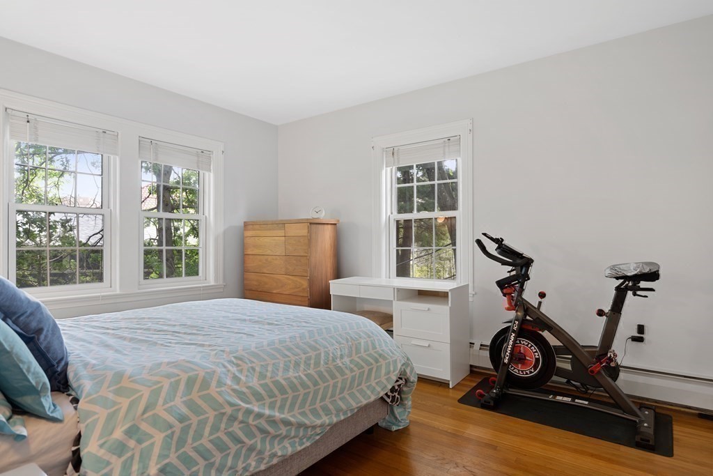 3 bed, 2 bath apartment for rent at 332 Jamaicaway Unit 5, Jamaica Plain — photo 13 of 23