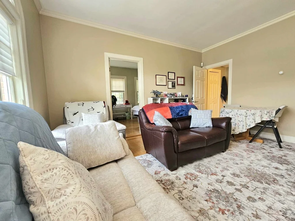 1 bed, 1 bath apartment for rent at 332 Jamaicaway Unit 2, Jamaica Plain — photo 19 of 34