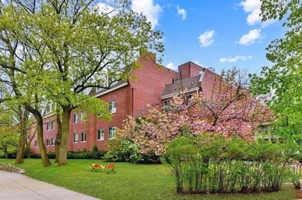 1 bed, 1 bath apartment for rent at 332 Jamaicaway Unit 306, Jamaica Plain