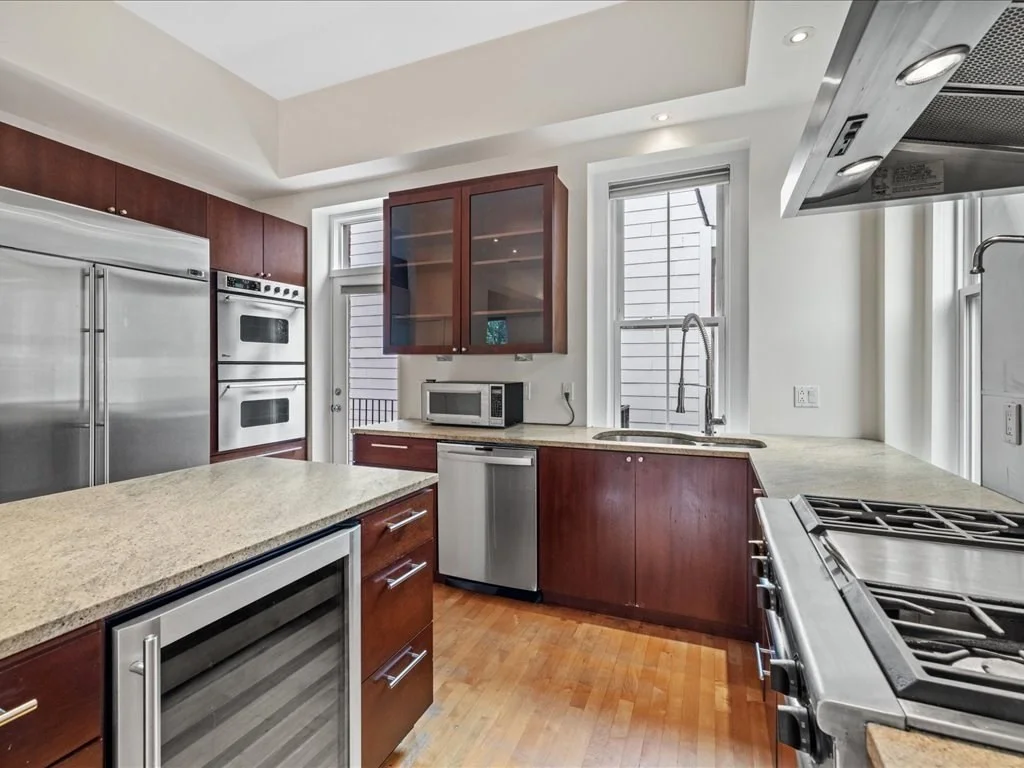 2 bed, 2 bath apartment for rent at 332 K Unit 2, South Boston