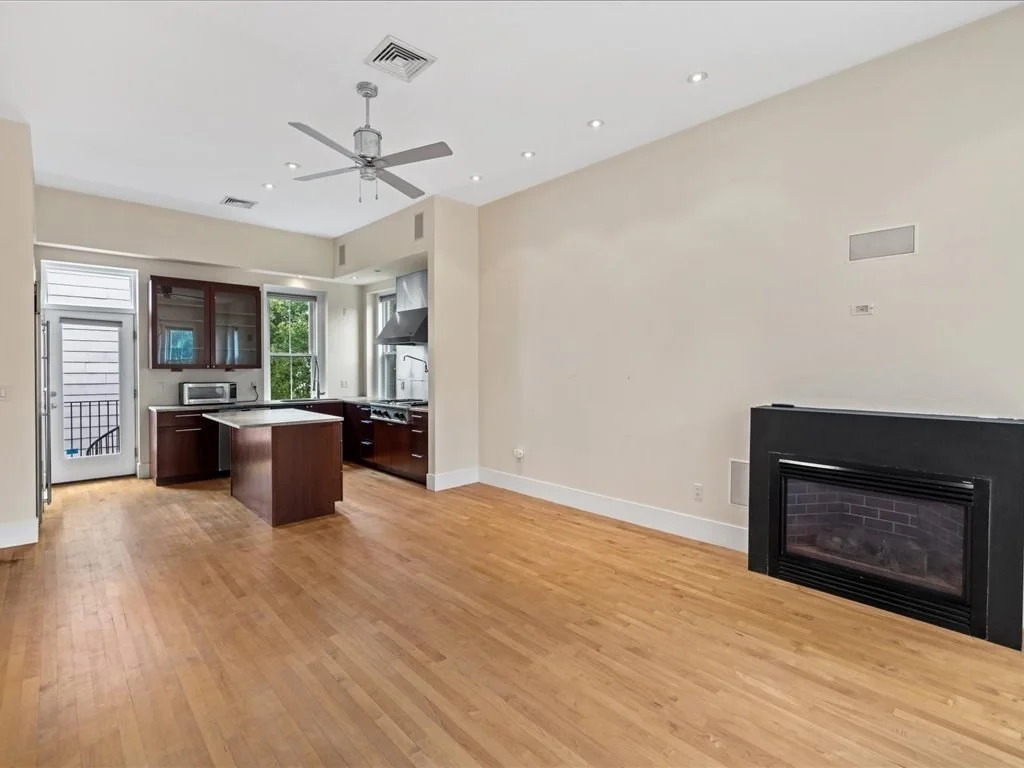 2 bed, 2 bath apartment for rent at 332 K Unit 2, South Boston — photo 7 of 33