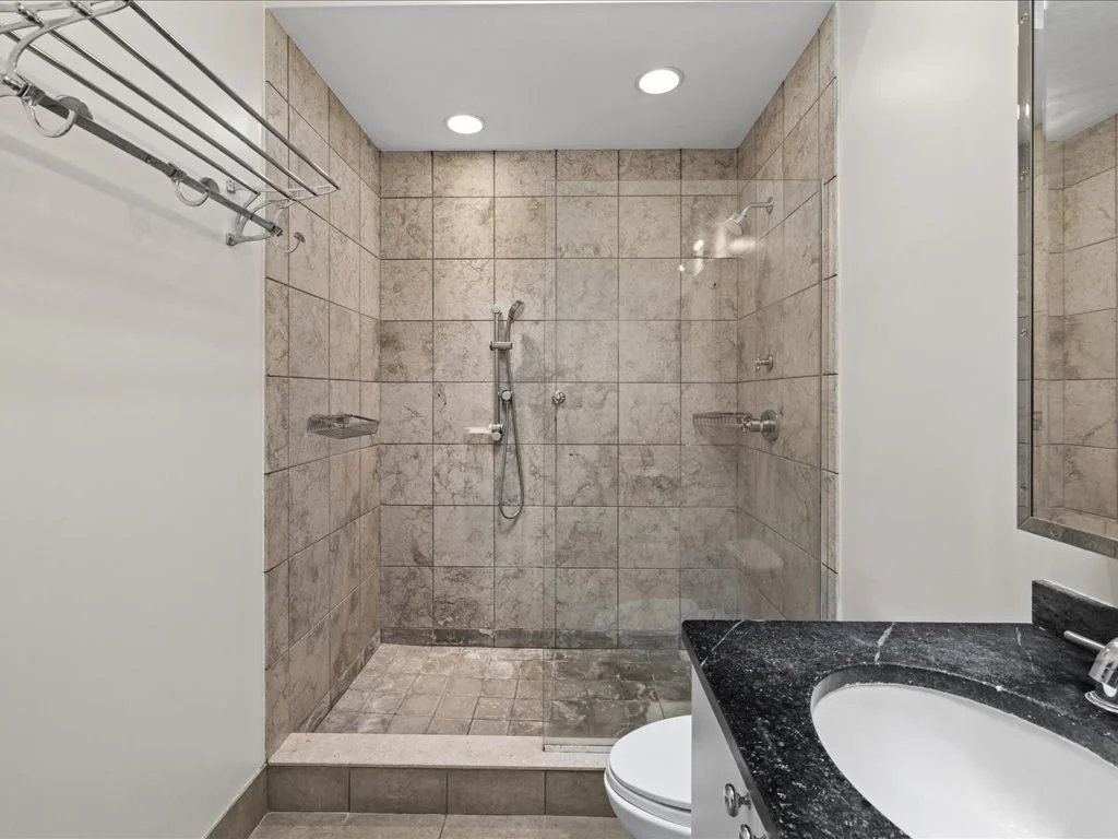 2 bed, 2 bath apartment for rent at 332 K Unit 2, South Boston — photo 14 of 33