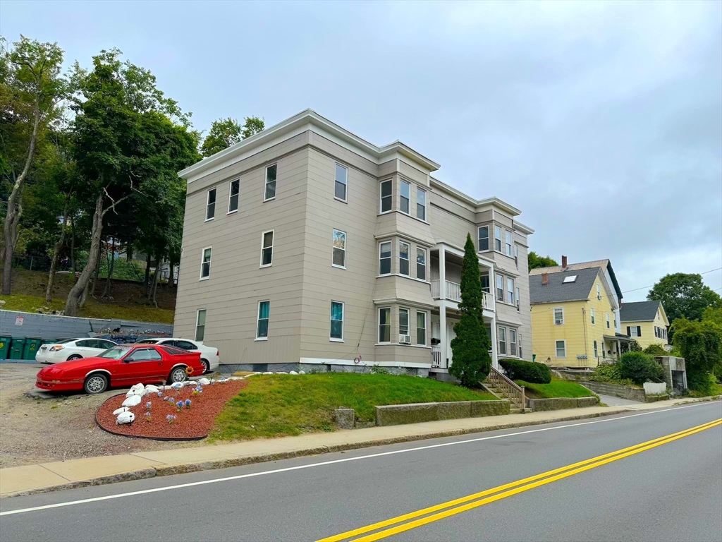 3 bed, 1 bath apartment for rent at 332 Kimball Unit 6, Fitchburg — photo 9 of 11