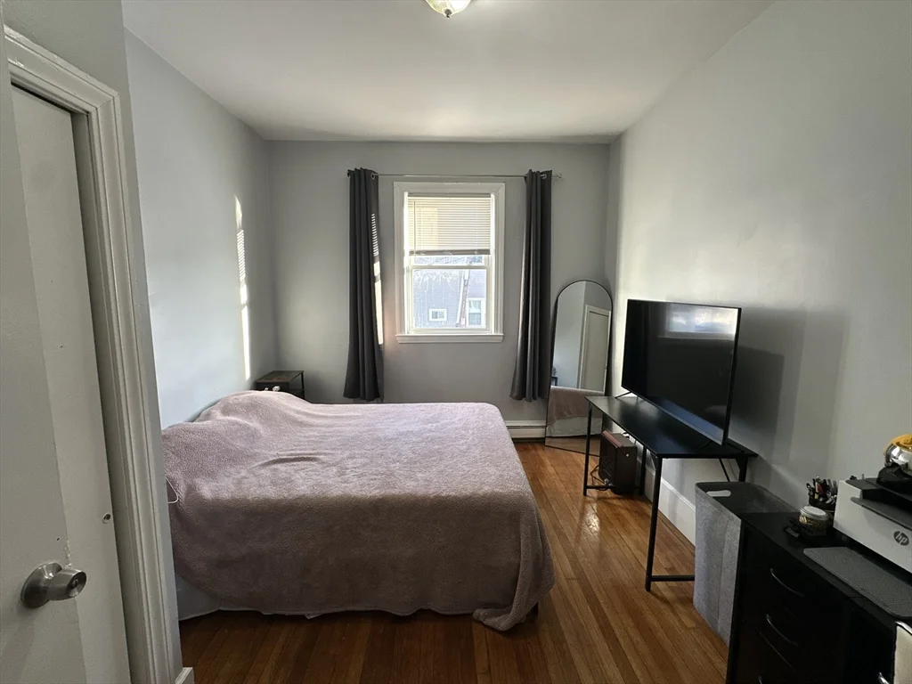 2 bed, 1 bath apartment for rent at 332 Main St Unit 1L, Everett — photo 4 of 24