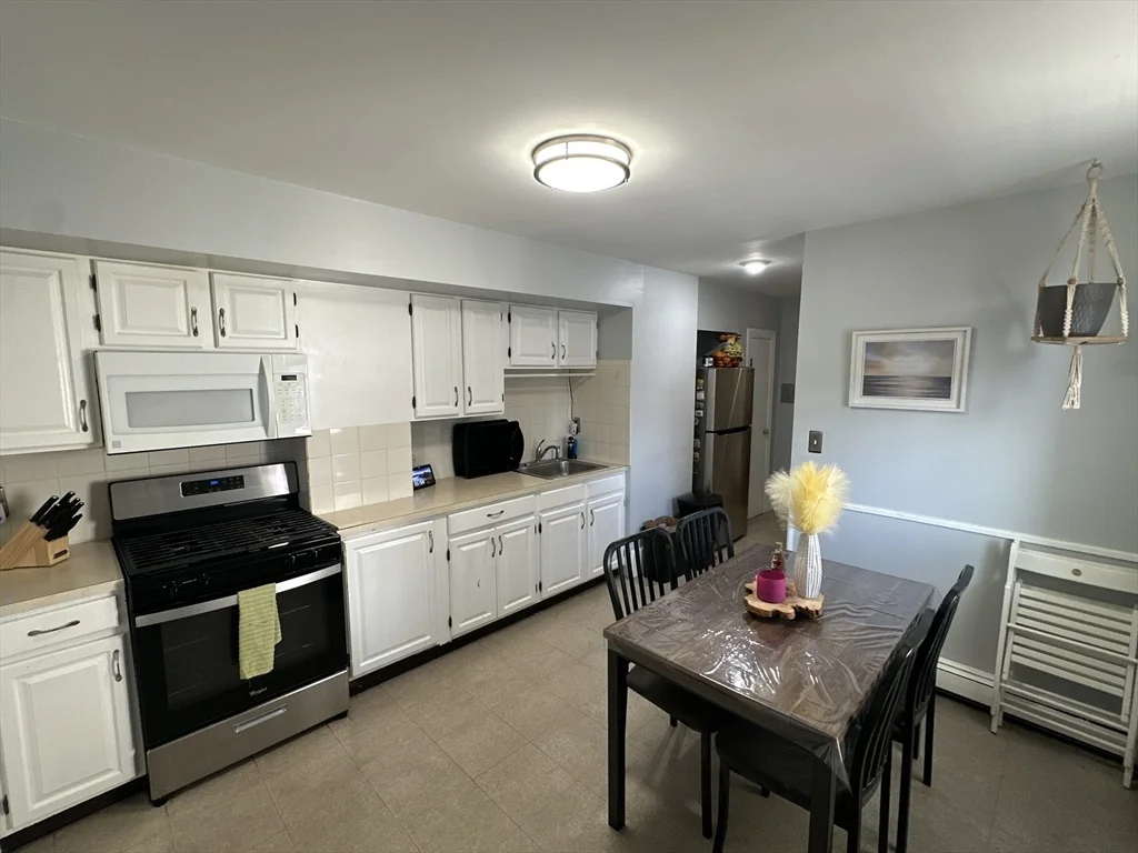 2 bed, 1 bath apartment for rent at 332 Main St Unit 1L, Everett — photo 13 of 24