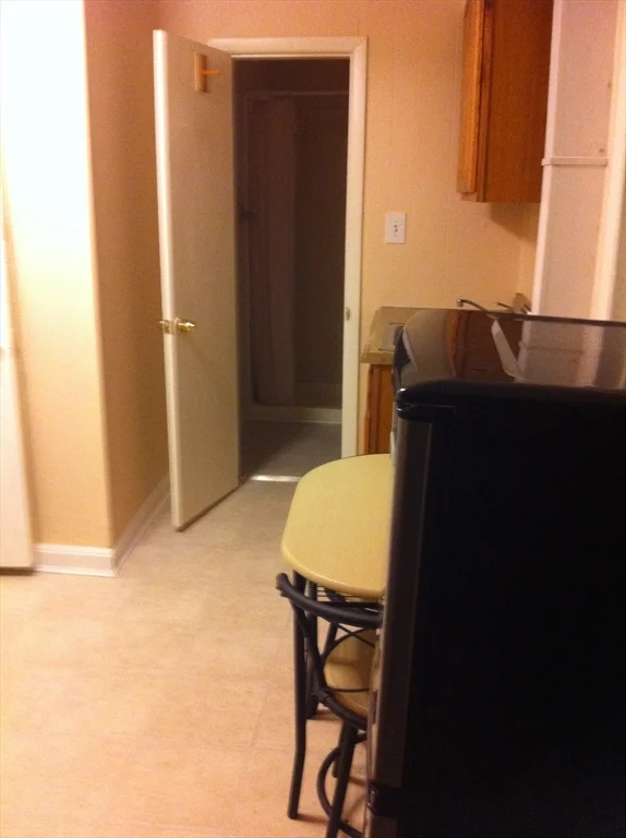 Studio bed, 1 bath apartment for rent at 332 Revere Beach Blvd Unit 2-6, Revere — photo 3 of 7