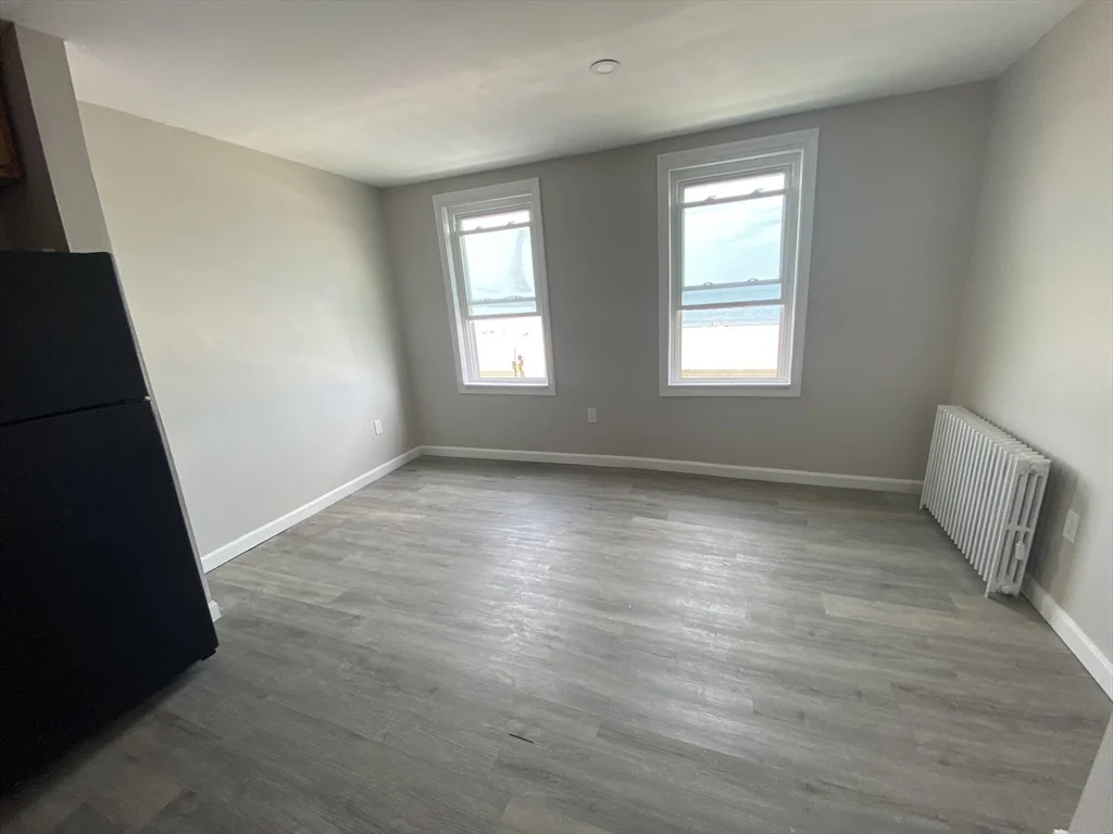 1 bed, 1 bath apartment for rent at 332 Revere Beach Blvd Unit 4, Revere — photo 4 of 10