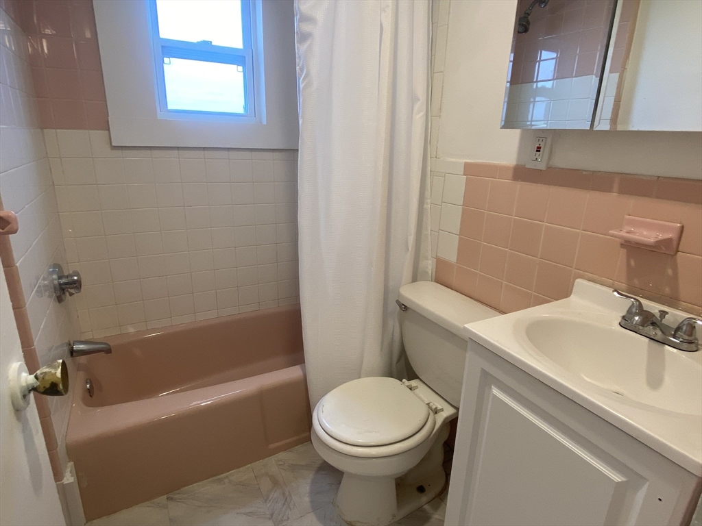 1 bed, 1 bath apartment for rent at 332 Revere Beach Blvd Unit 5, Revere — photo 5 of 5