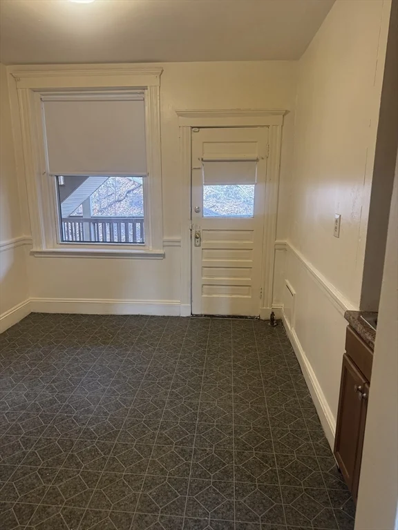 1 bed, 1 bath apartment for rent at 332 Salem Unit 5, Malden — photo 2 of 12