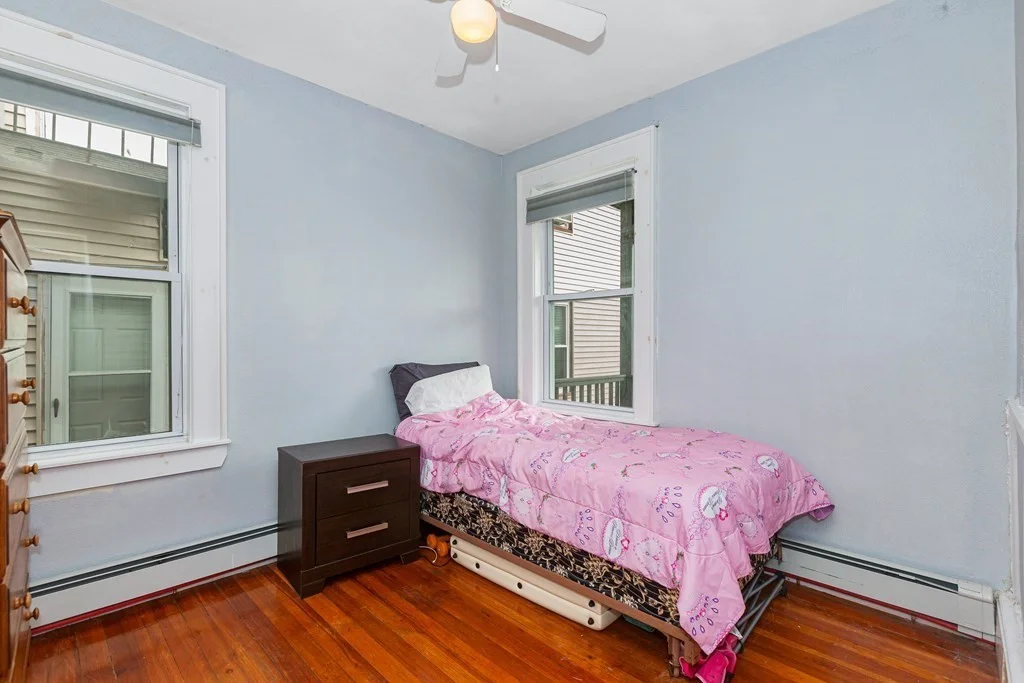 3 bed, 1 bath apartment for rent at 332 Shirley Unit 2, Winthrop — photo 18 of 29