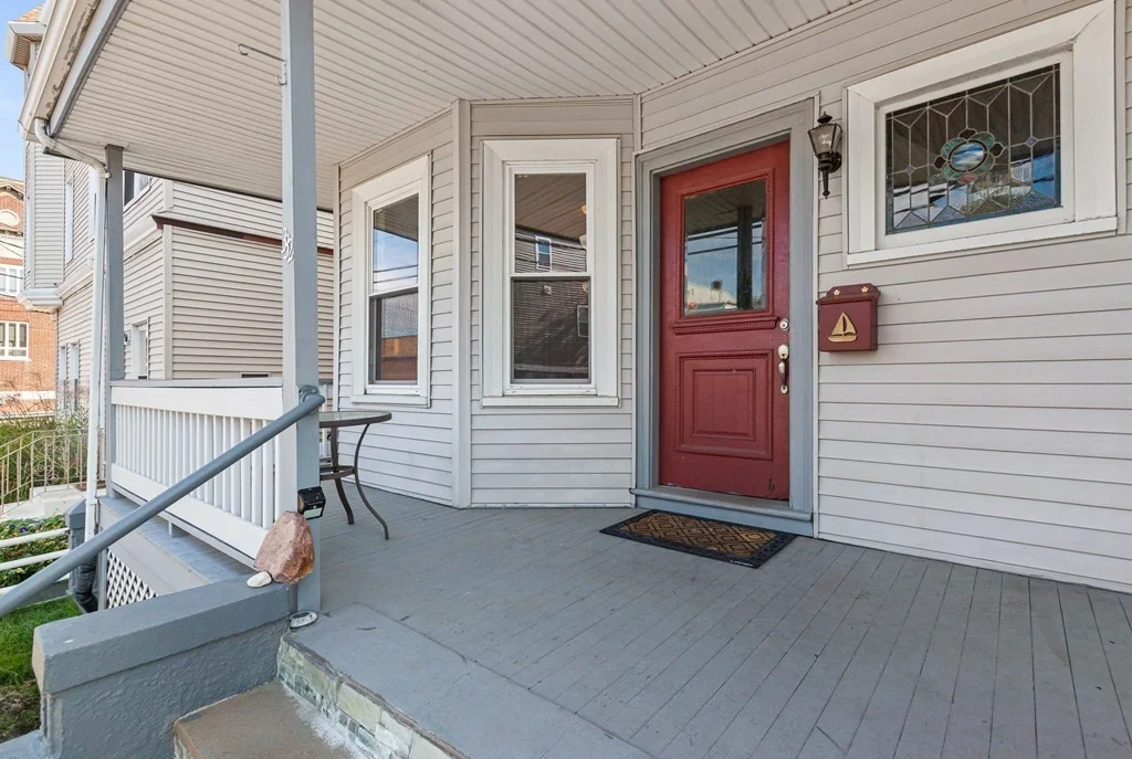 3 bed, 1 bath apartment for rent at 332 Shirley Unit 2, Winthrop — photo 2 of 29