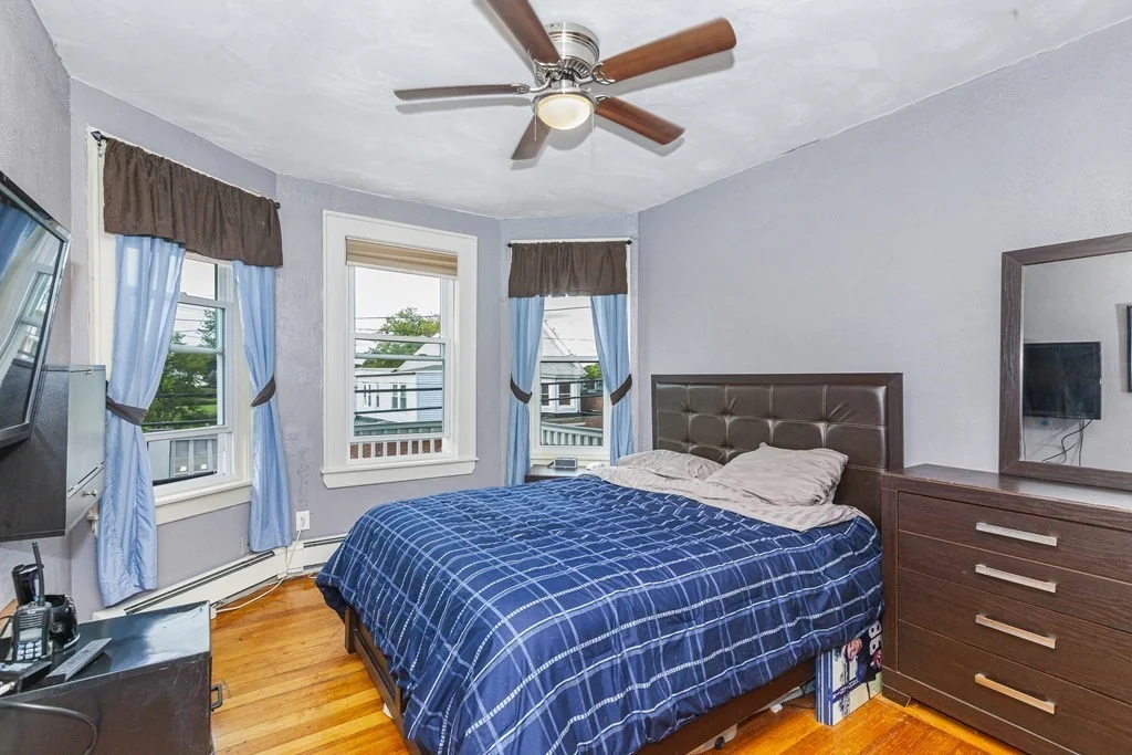 3 bed, 1 bath apartment for rent at 332 Shirley Unit 2, Winthrop — photo 15 of 29