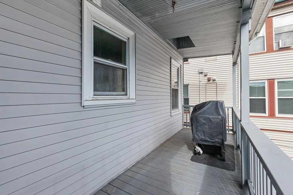3 bed, 1 bath apartment for rent at 332 Shirley Unit 2, Winthrop — photo 25 of 29