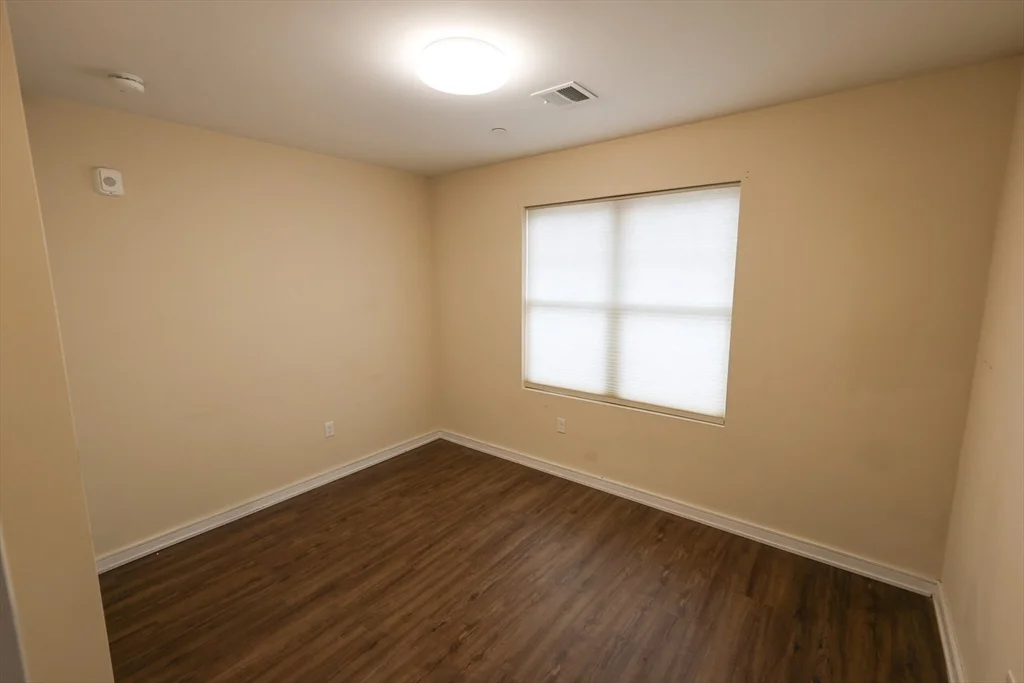 3 bed, 2 bath apartment for rent at 332 Talbot Ave Unit 13, Dorchester — photo 8 of 19