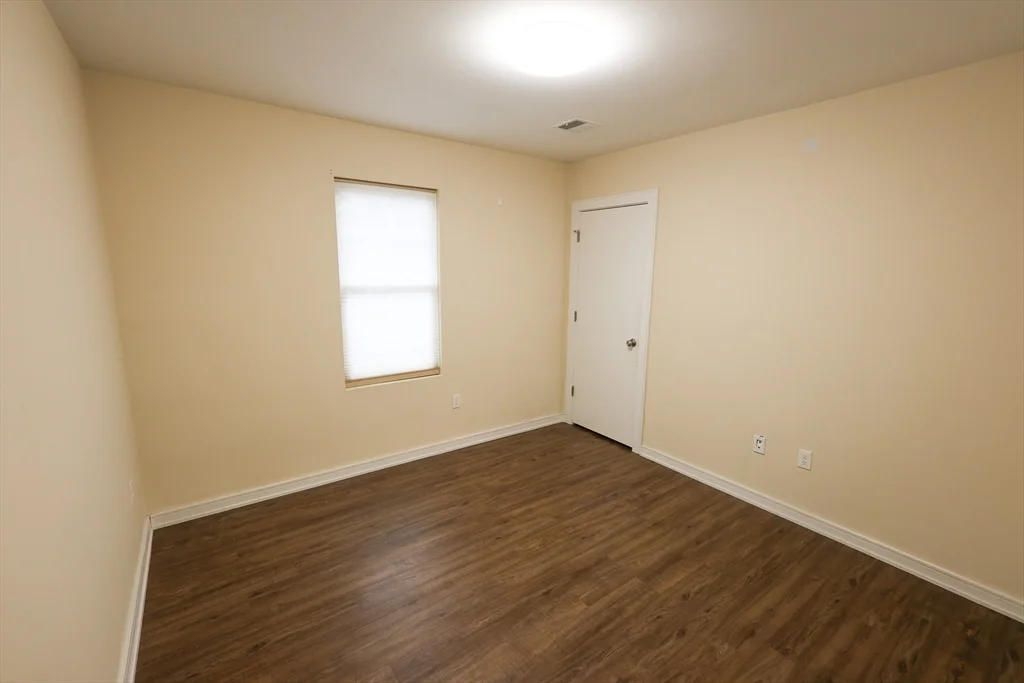 3 bed, 2 bath apartment for rent at 332 Talbot Ave Unit 13, Dorchester — photo 12 of 19