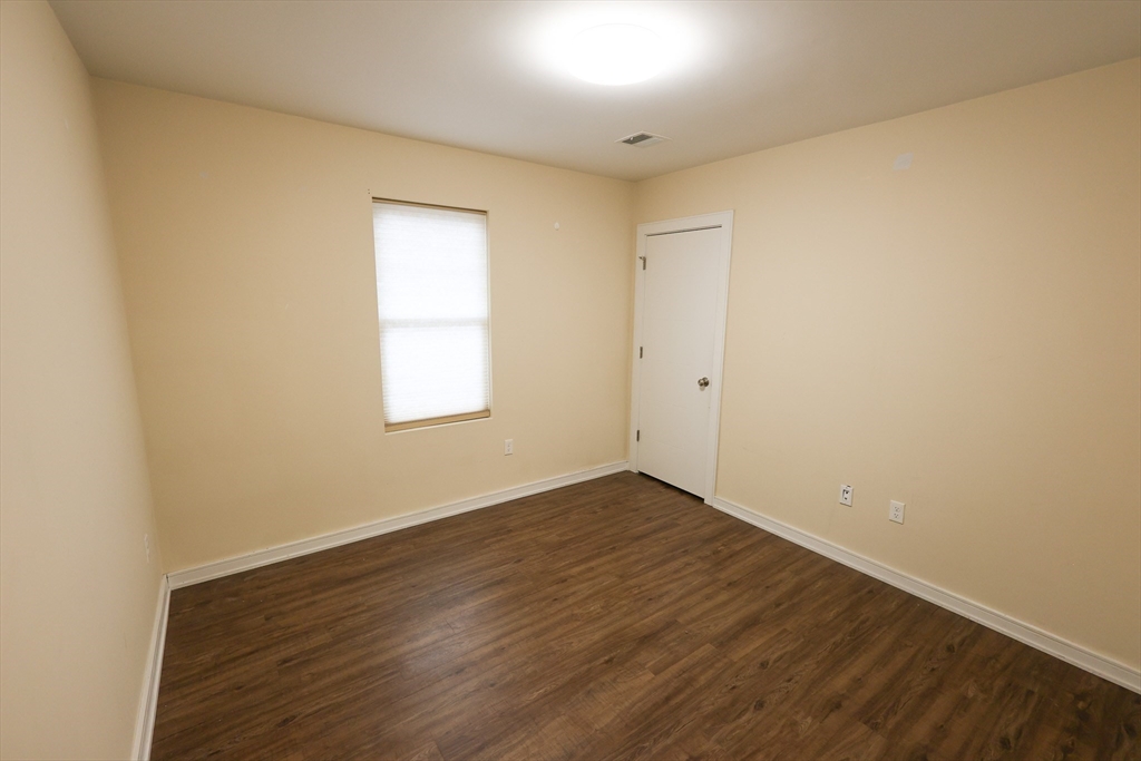 3 bed, 2 bath apartment for rent at 332 Talbot Ave Unit 14, Dorchester — photo 12 of 19