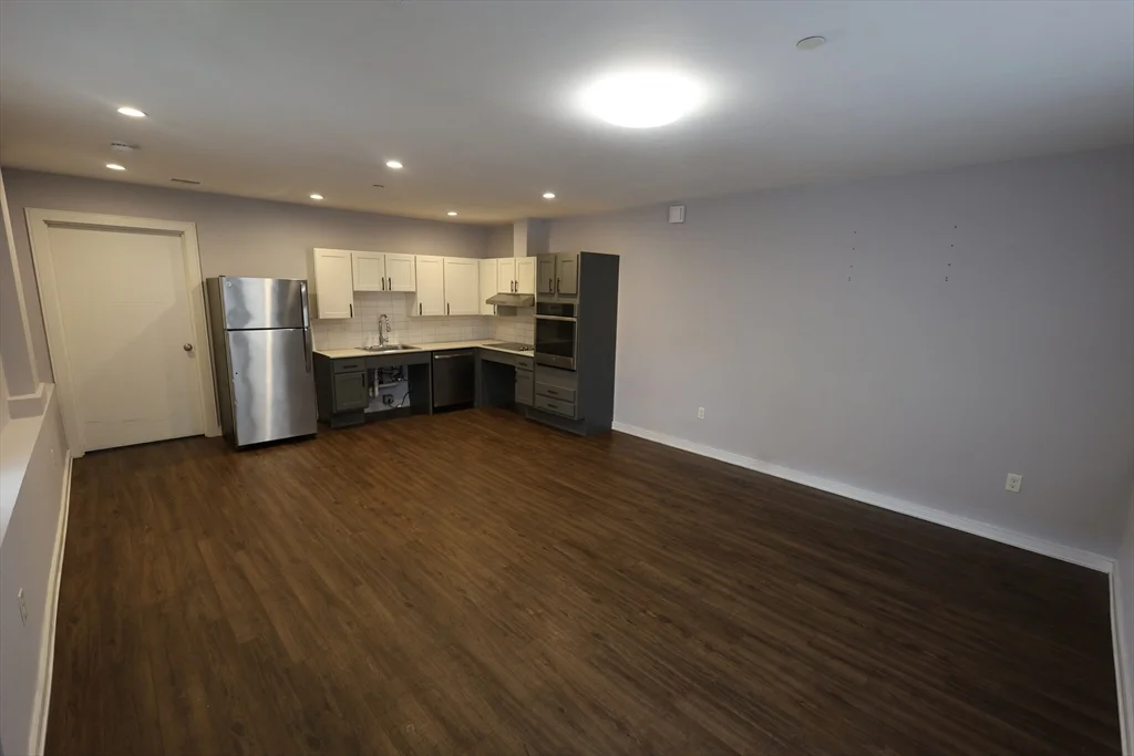 1 bed, 1 bath apartment for rent at 332 Talbot Ave Unit 2, Dorchester — photo 2 of 9