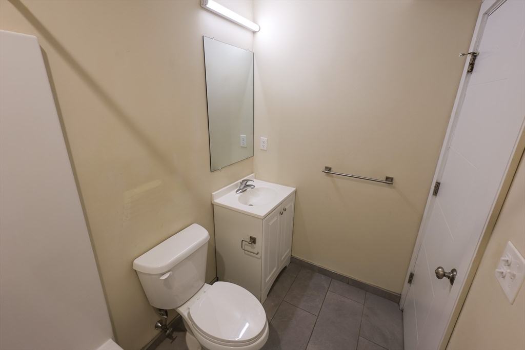3 bed, 2 bath apartment for rent at 332 Talbot Ave Unit 7, Dorchester — photo 15 of 19