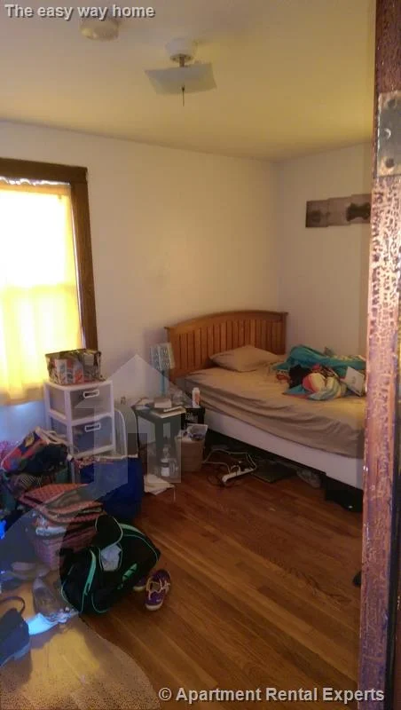3 bed, 1 bath apartment for rent at 333 Alewife Brook Pkwy Unit 2, Tufts — photo 6 of 12