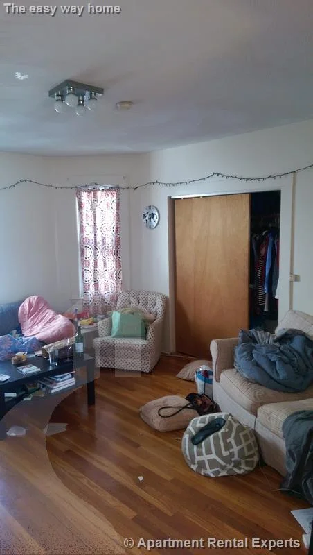 3 bed, 1 bath apartment for rent at 333 Alewife Brook Pkwy Unit 2, Tufts — photo 7 of 12