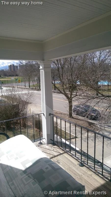 3 bed, 1 bath apartment for rent at 333 Alewife Brook Pkwy Unit 2, Tufts — photo 11 of 12