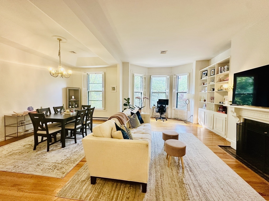 2 bed, 2 bath apartment for rent at 333 Beacon St Unit 3, Back Bay — photo 2 of 19