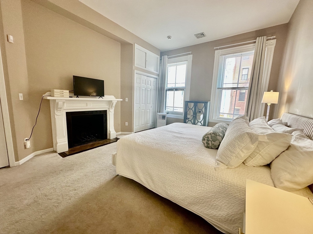 2 bed, 2 bath apartment for rent at 333 Beacon St Unit 3, Back Bay — photo 11 of 19