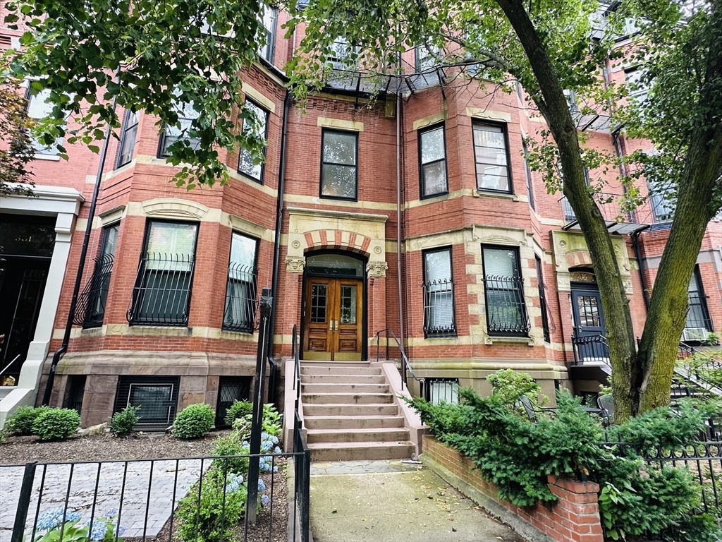 2 bed, 2 bath apartment for rent at 333 Beacon St Unit 3, Back Bay — photo 19 of 19