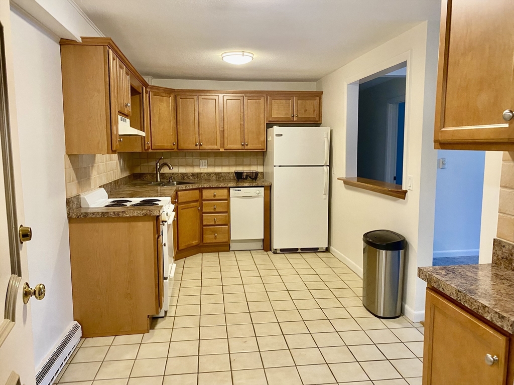 1 bed, 1 bath apartment for rent at 333 Central Unit 1F, Saugus — photo 2 of 13