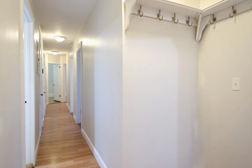 4 bed, 1 bath apartment for rent at 333 Centre Unit E, Jamaica Plain — photo 11 of 16