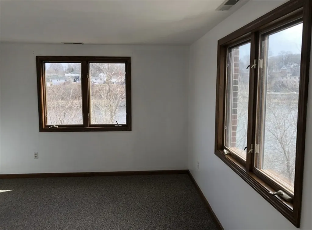 2 bed, 1 bath apartment for rent at 333 First Street Boulevard Unit 312, Centralville — photo 6 of 20