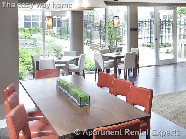 3 bed, 2 bath apartment for rent at 333 Great River Rd Unit 3 Bed, Sullivan Square — photo 18 of 20