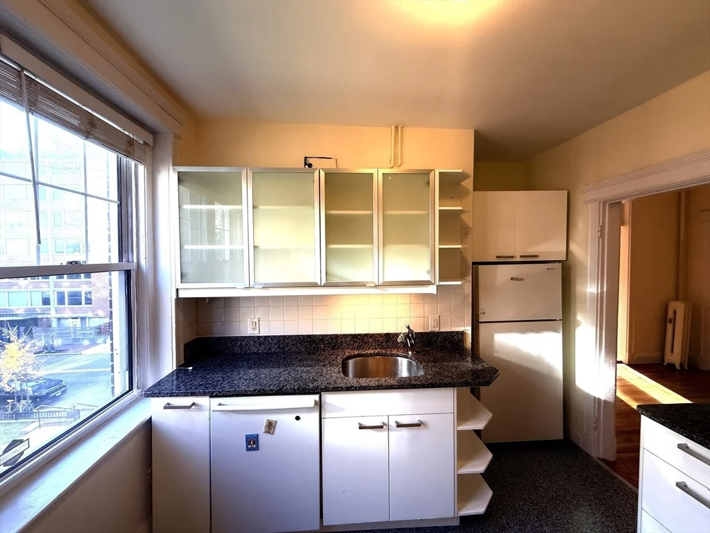 2 bed, 1 bath apartment for rent at 333 Harvard St Unit 4, Mid-Cambridge — photo 10 of 12