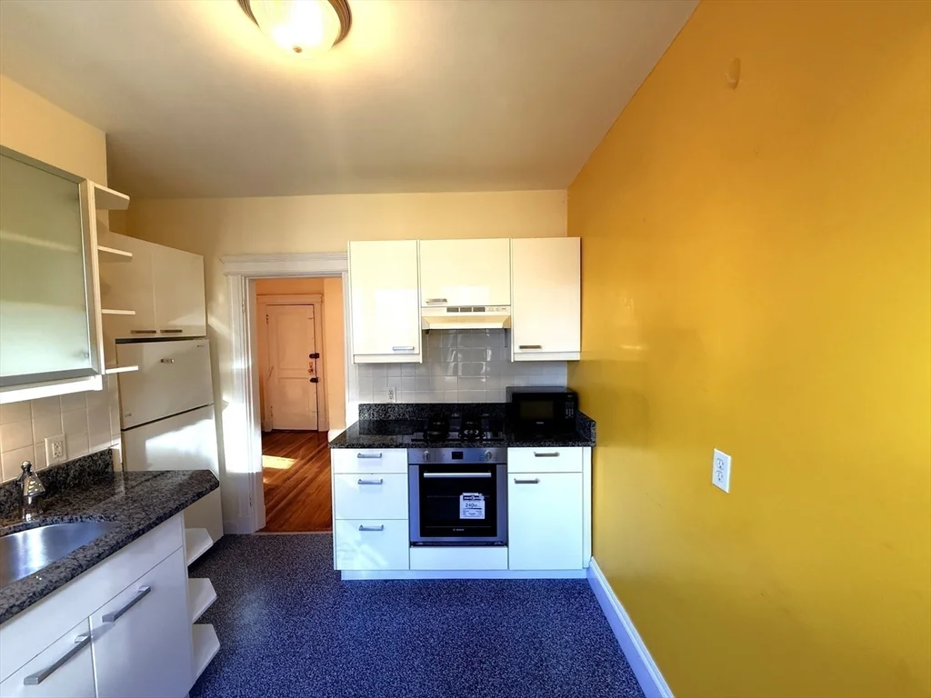 2 bed, 1 bath apartment for rent at 333 Harvard St Unit 4, Mid-Cambridge — photo 9 of 12
