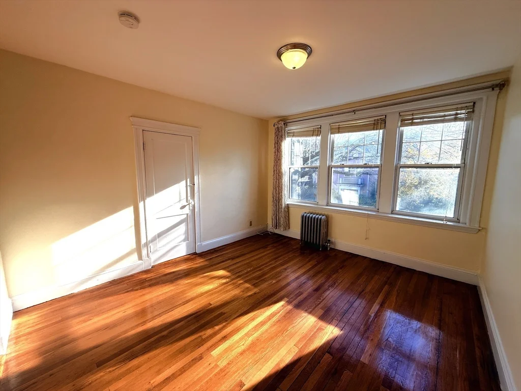 2 bed, 1 bath apartment for rent at 333 Harvard St Unit 4, Mid-Cambridge — photo 2 of 12