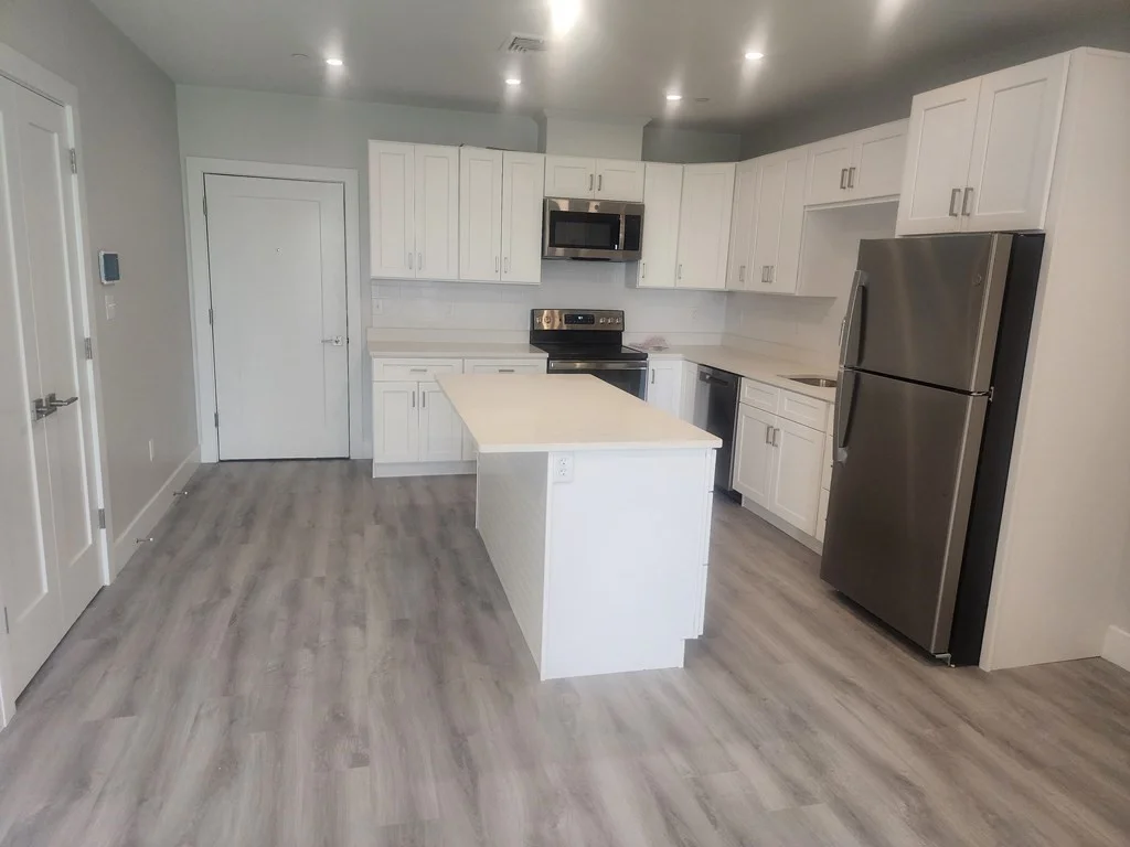 2 bed, 1 bath apartment for rent at 333 Lee Burbank Hwy Unit 1-1, Revere — photo 3 of 14