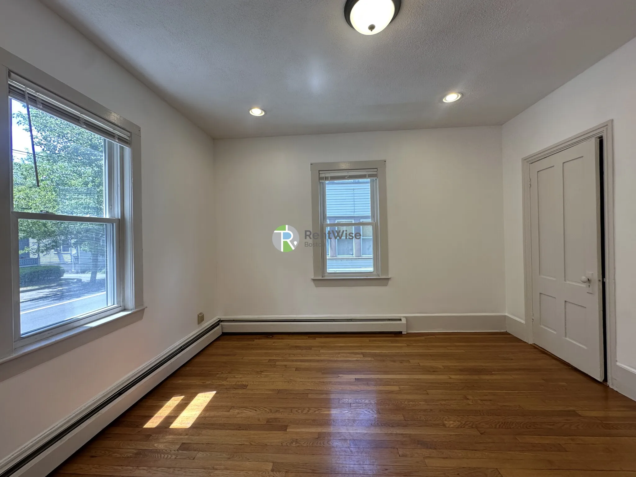1 bed, 1 bath apartment for rent at 333 Medford St Unit 1, Malden — photo 4 of 13