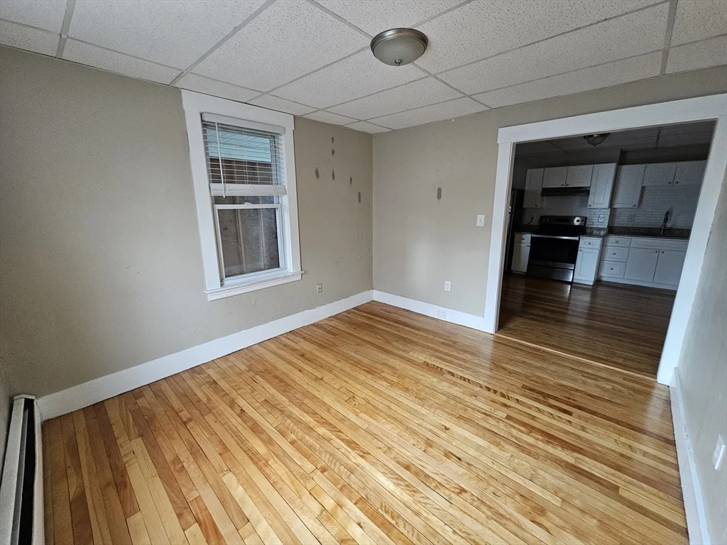 1 bed, 1 bath apartment for rent at 333 Oak Hill Rd Unit 3R, Fitchburg — photo 4 of 10