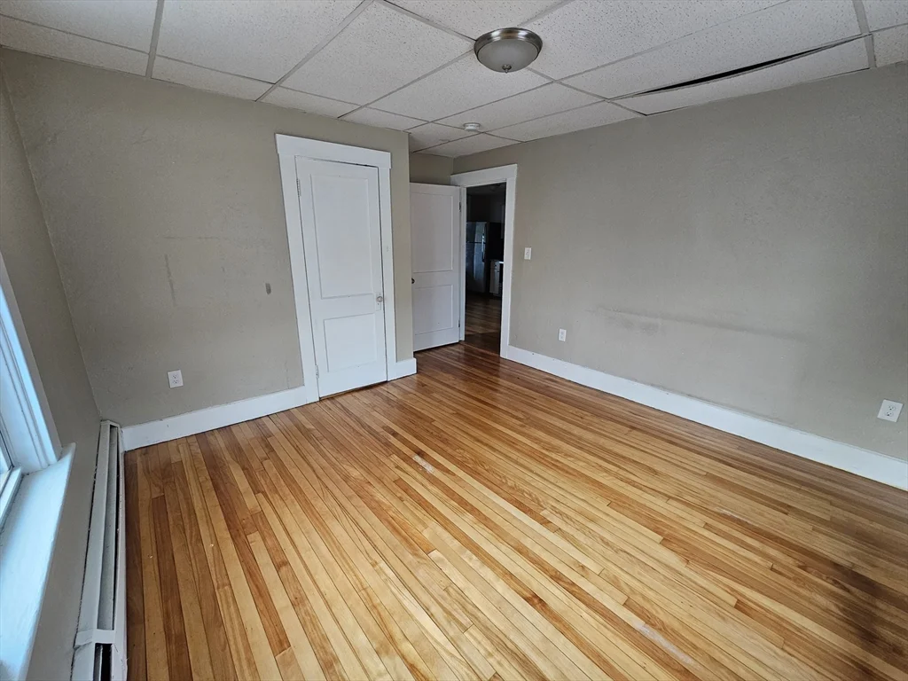 1 bed, 1 bath apartment for rent at 333 Oak Hill Rd Unit 3R, Fitchburg — photo 6 of 10