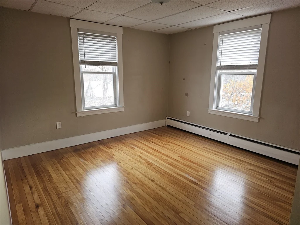 1 bed, 1 bath apartment for rent at 333 Oak Hill Rd Unit 3R, Fitchburg — photo 8 of 10