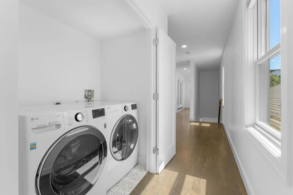 3 bed, 2 bath apartment for rent at 333 W 3rd St Unit 2, South Boston — photo 13 of 14