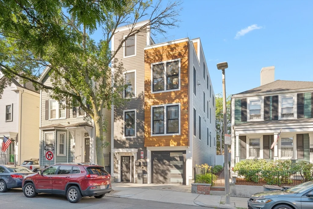 3 bed, 2 bath apartment for rent at 333 W 3rd St Unit 2, South Boston — photo 14 of 14