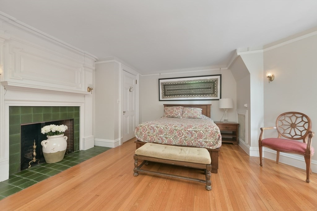 1 bed, 1 bath apartment for rent at 334 Beacon St Unit 9, Back Bay — photo 10 of 18