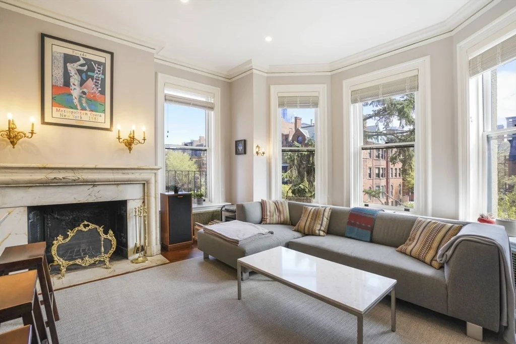 1 bed, 1 bath apartment for rent at 334 Beacon Unit 6, Back Bay — photo 6 of 15